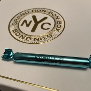 Bond No.9 New York-Riverside Drive 0.25 Perfect purse size for traveling